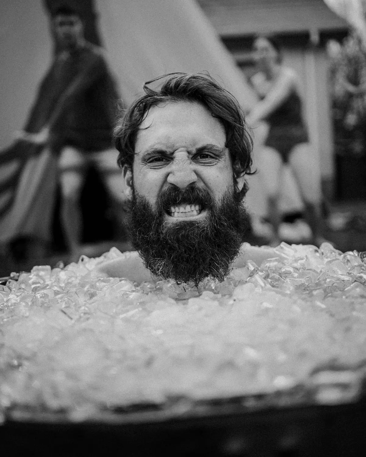 Cold Plunge and Ice Baths: What the Evidence Shows